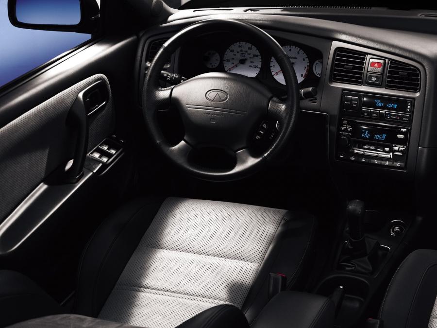  Infiniti G20 1998 года  (фото 8 из 12)